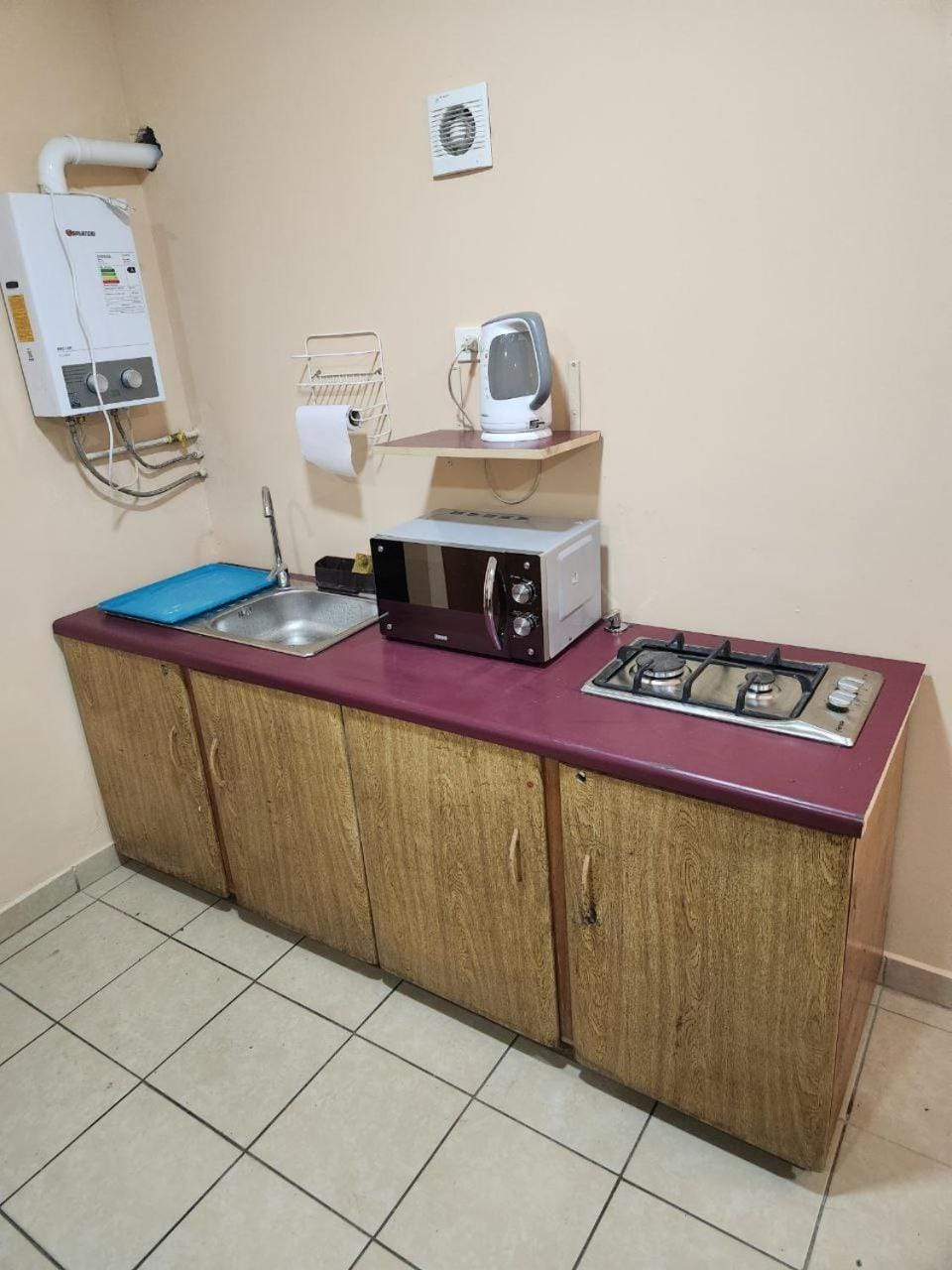 Kitchen or kitchenette