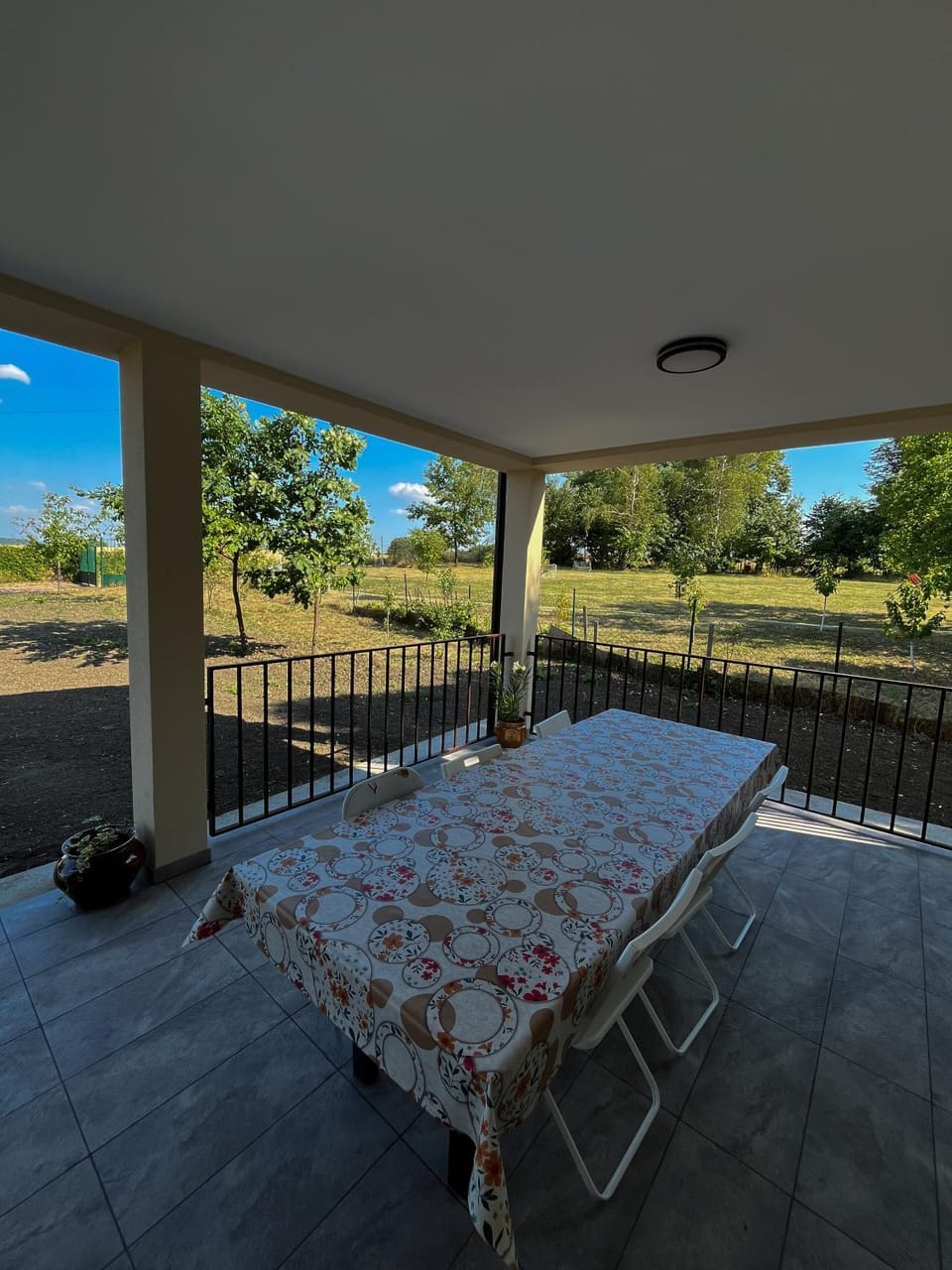 Patio, Dining area
