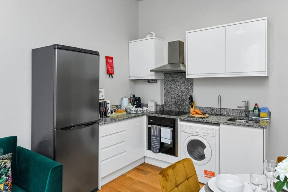1 Bed Apt Next to Market Square & Transport Links Apartment in Nottingham
