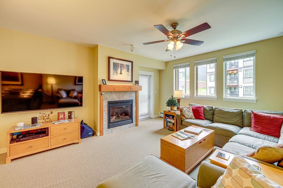 100 Steps to Gondola: Cozy Winter Park Condo! House in Winter Park