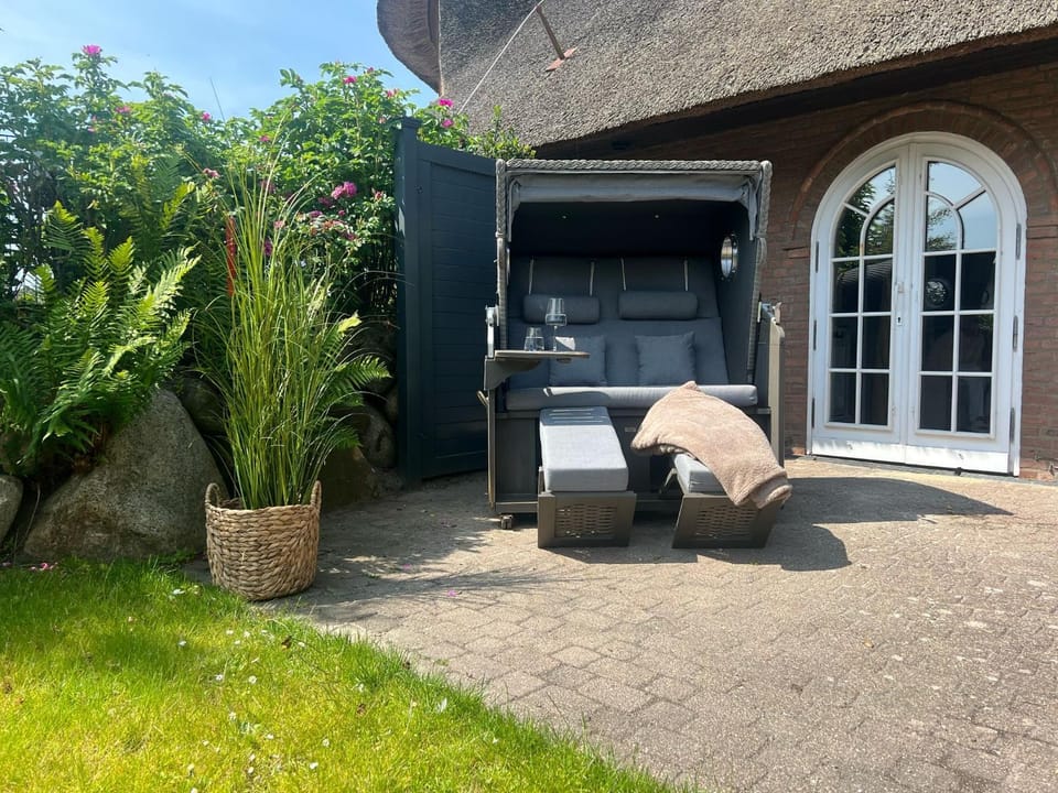 Garden, Balcony/Terrace