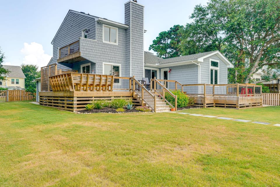 Private Beach Access & Hot Tub: Kitty Hawk Haven House in Kitty Hawk