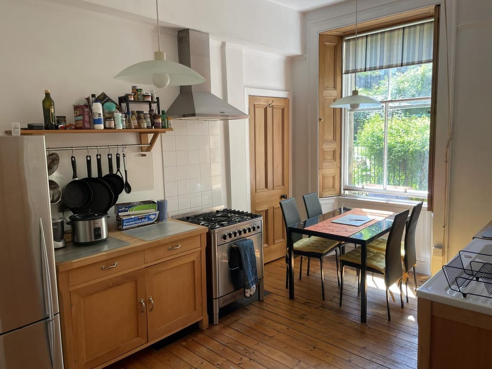 Charming flat in beautiful area Apartment in Edinburgh