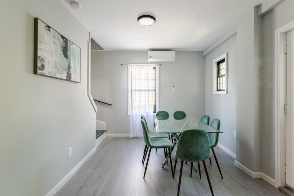 Modern House in Black Rock House in Bridgeport