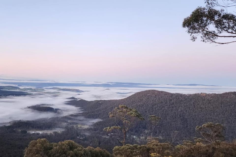 Weemilah Spectacular Valley and Escarpment Views House in Mount Victoria