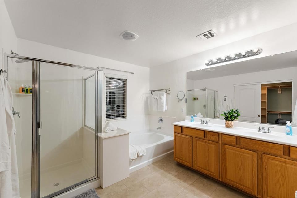 Mountain View Retreat Pool, Firepit Pool table Fun Villa in Casa Grande