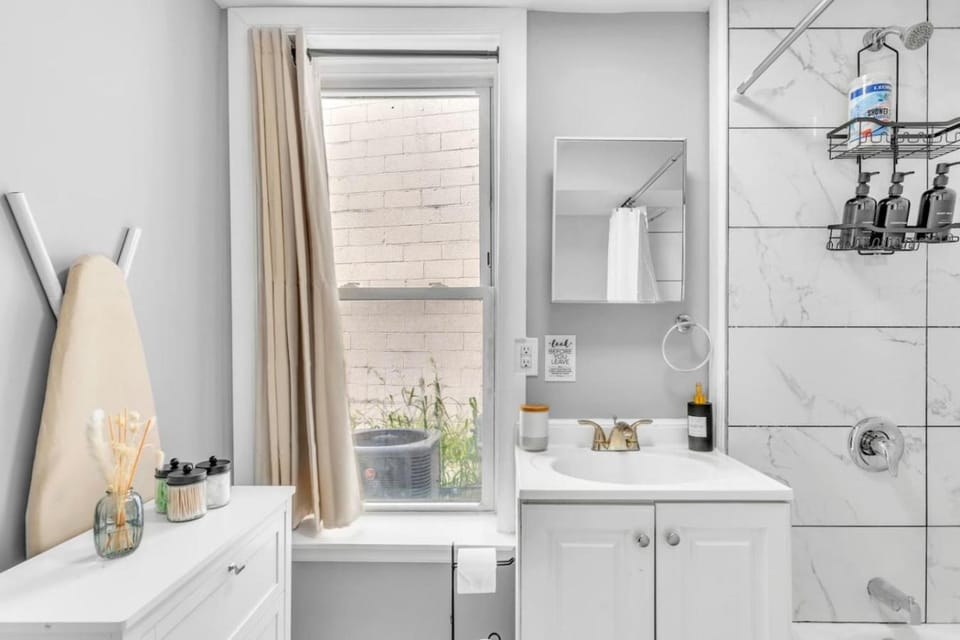 Cozy Modern Apt Close to NYC NO STEPS or Stairs Apartment in Hackensack