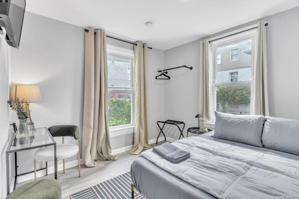 Cozy Modern Apt Close to NYC NO STEPS or Stairs Apartment in Hackensack