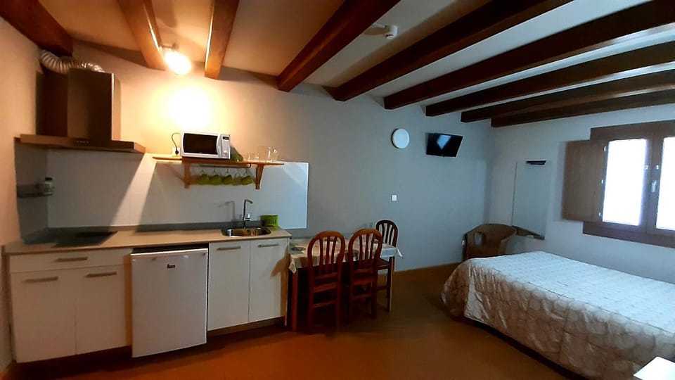 Hostal-Cicloturismo Lopenea Bed and Breakfast in Basque Country