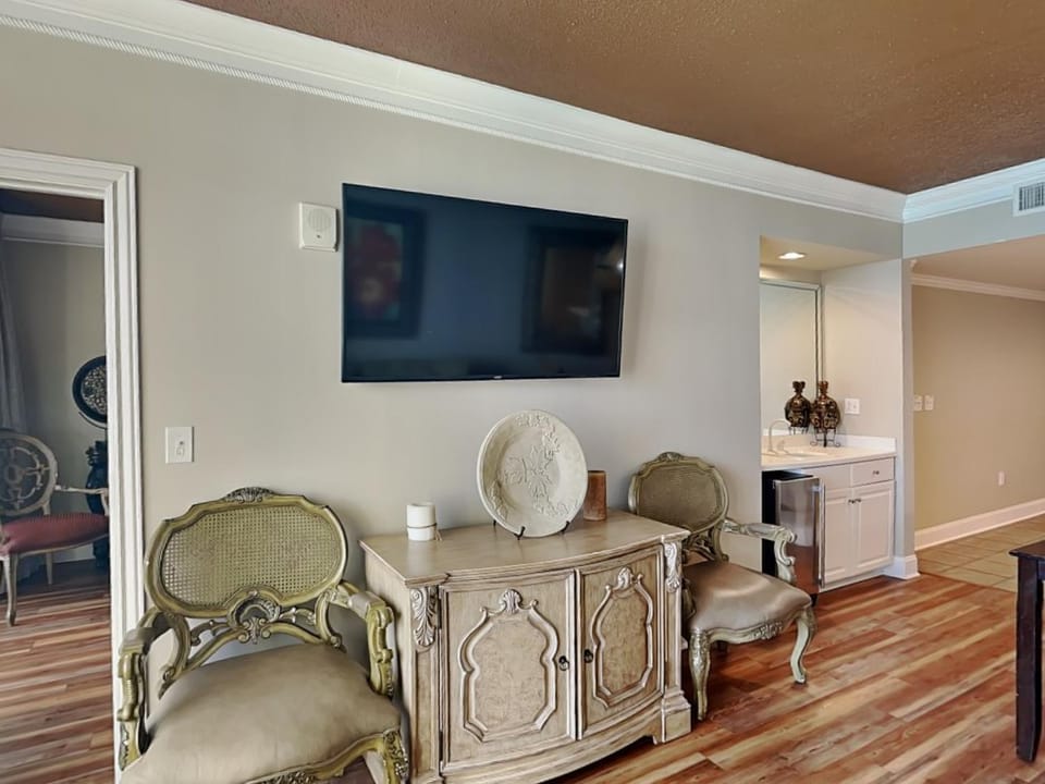 Majestic Beach Towers II #1806 Apartment in Long Beach