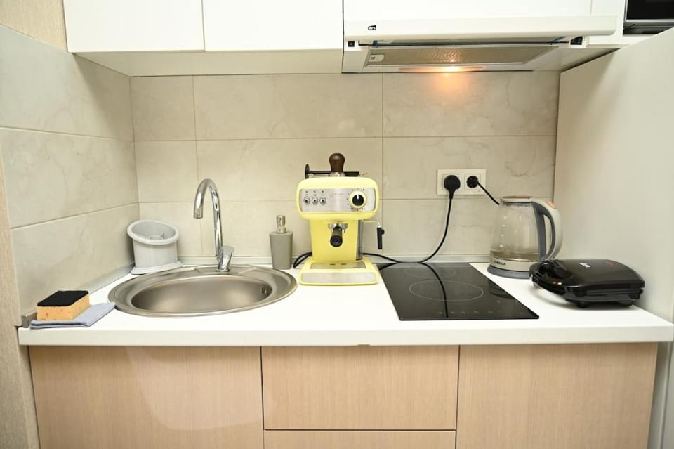 Seaview Studio Prime Location Apartment in Batumi