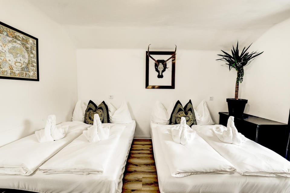 Bed, Living room