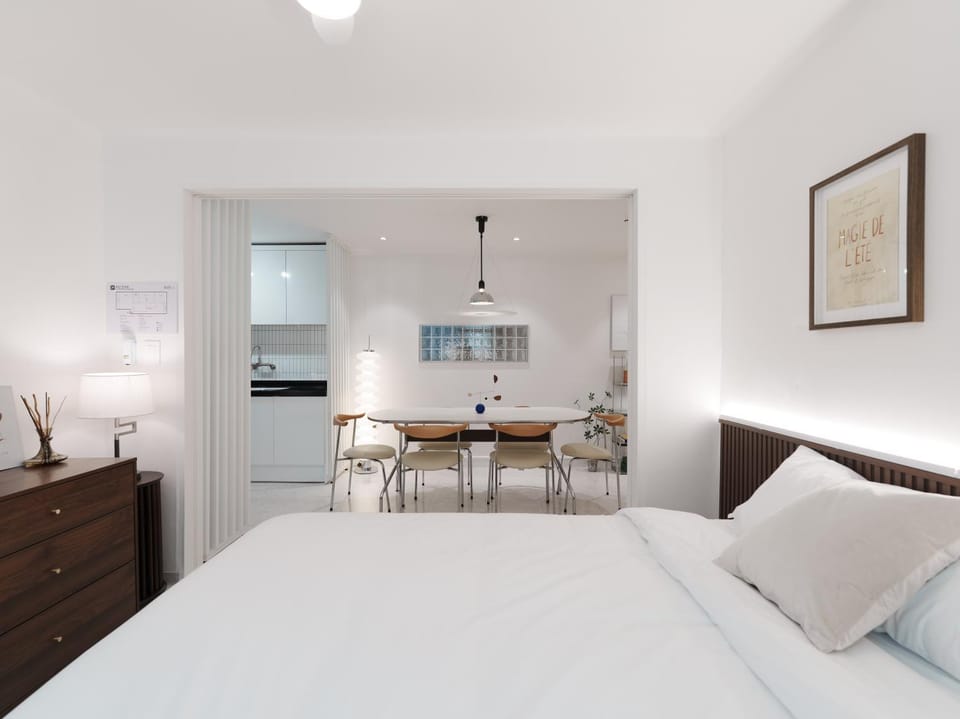 센트럴강남주차가능한3room빌라2호선9호선 Apartment in Seoul