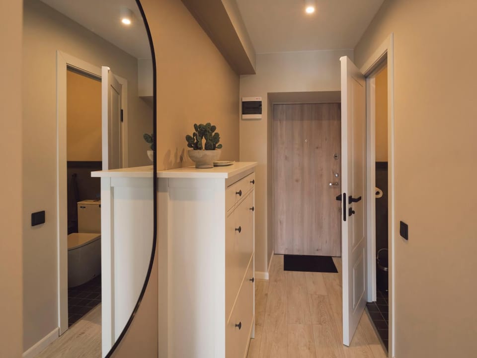 Bathroom, wardrobe