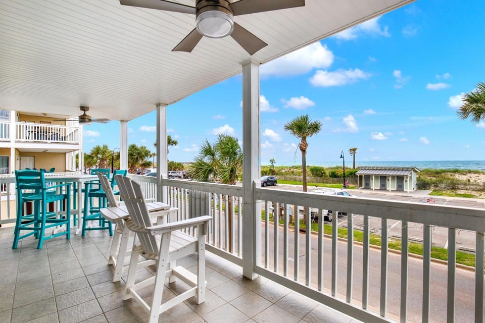 Sunrise Surf House in Tybee Island