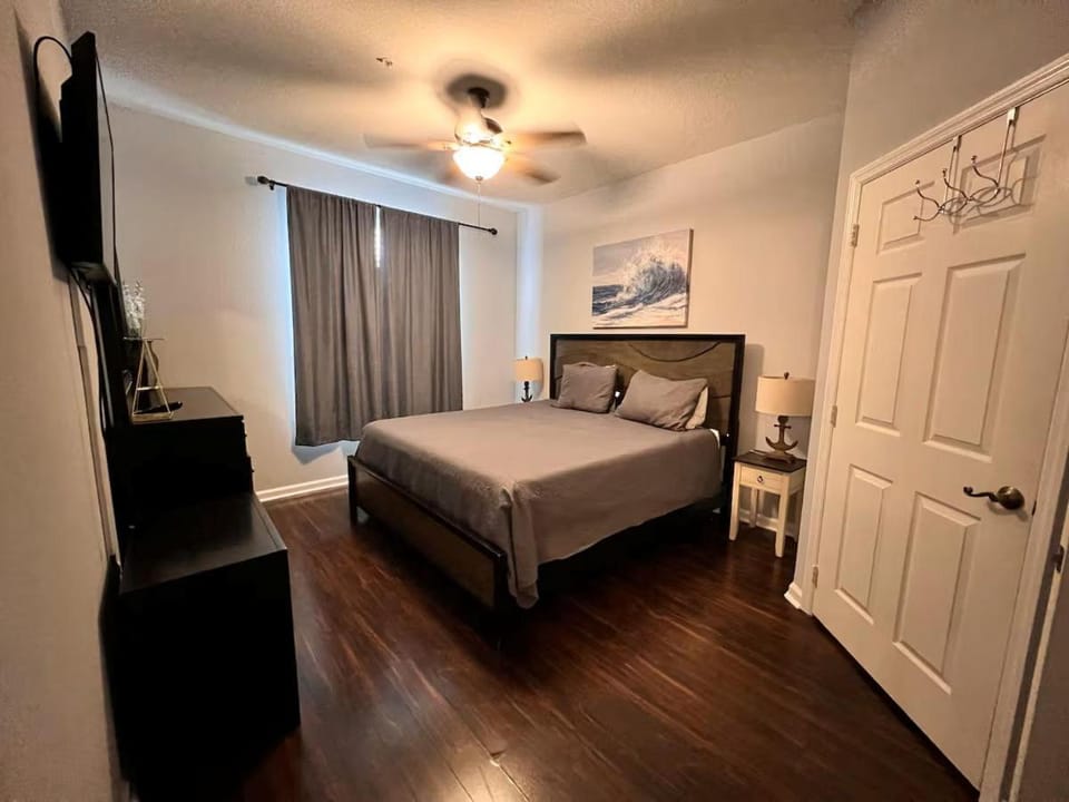 Condo Disney Universal Epic Pool Apartment in Osceola County