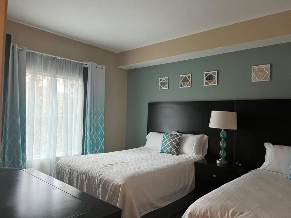 Cozy Condo near Disney World with Shuttle to parks House in Orlando