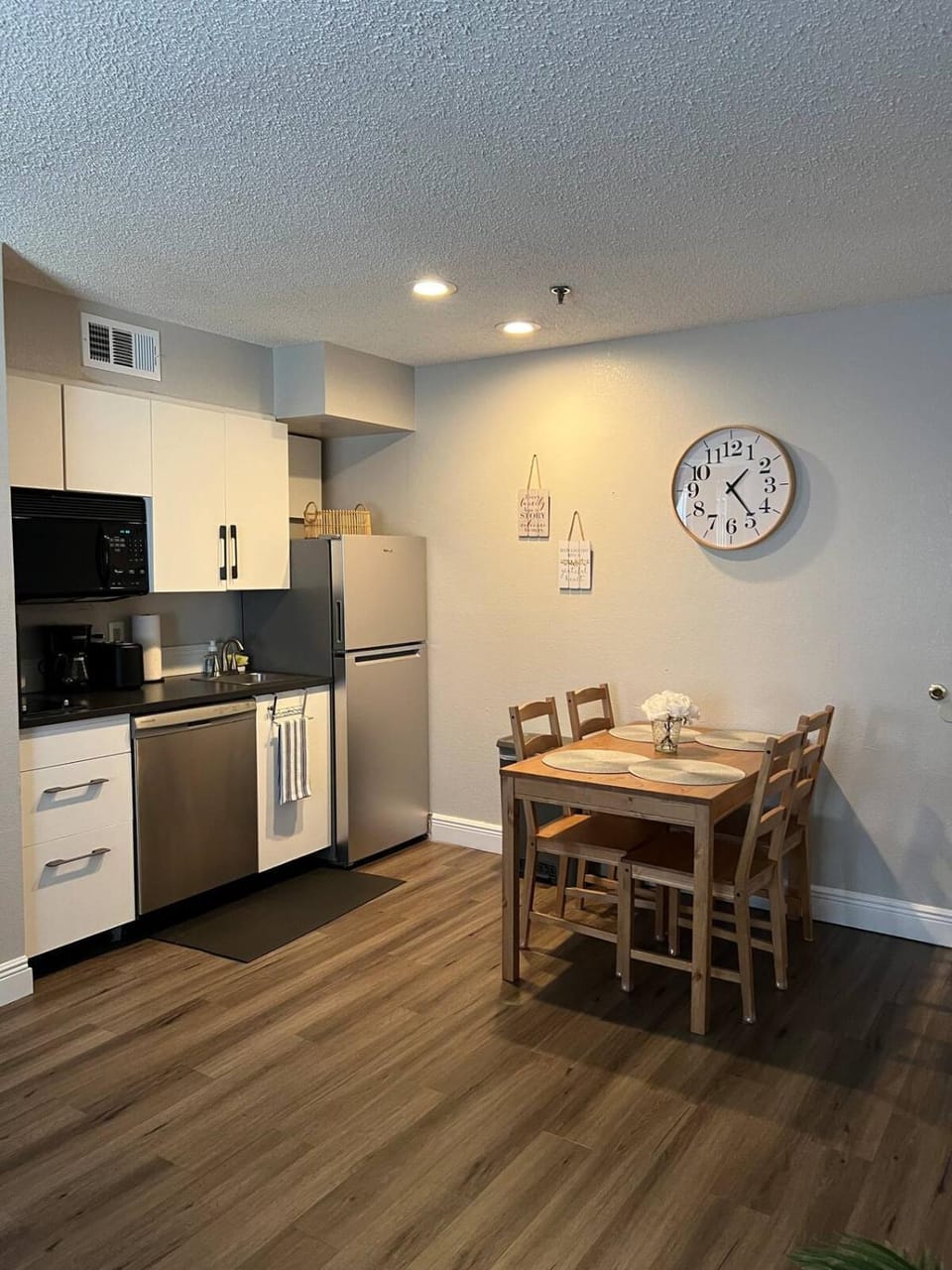 Condo near Disney Universal Free Parking House in Bay Lake