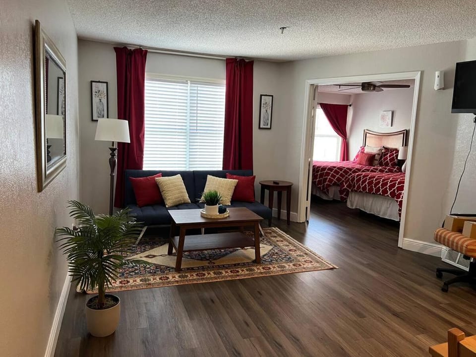 Condo near Disney Universal Free Parking House in Bay Lake