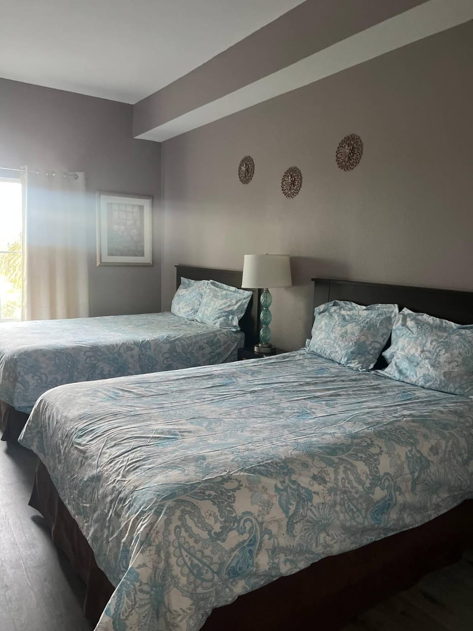 Renovated Condo near Disney Free Shuttle to Parks House in Orlando