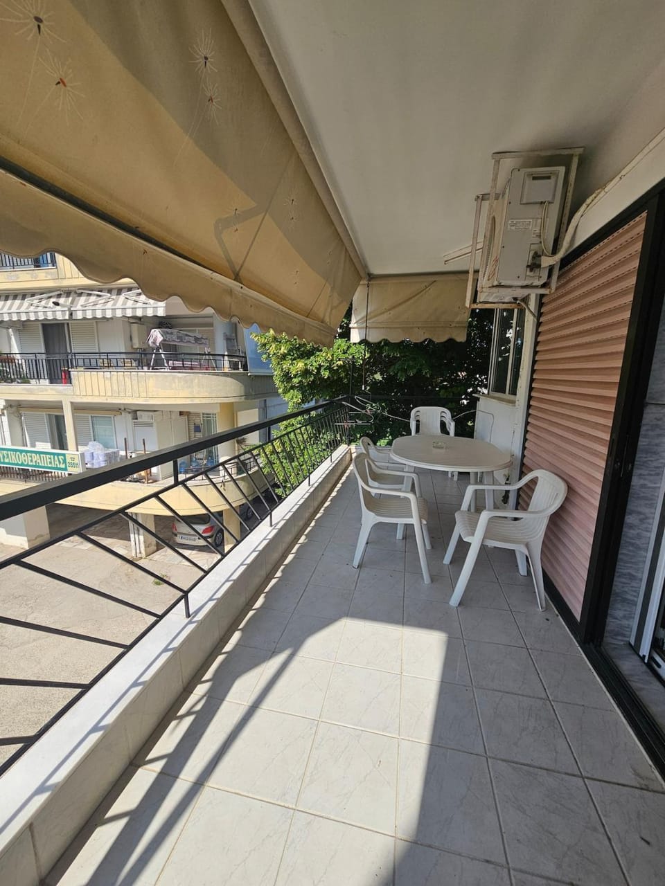 Patio, Day, Balcony/Terrace
