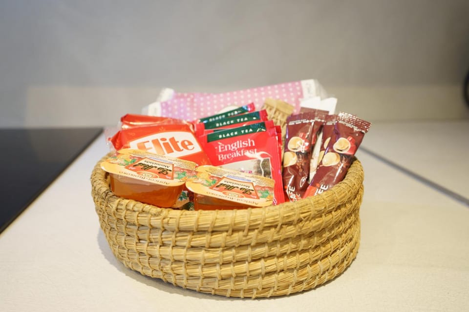 Food and drinks, Food