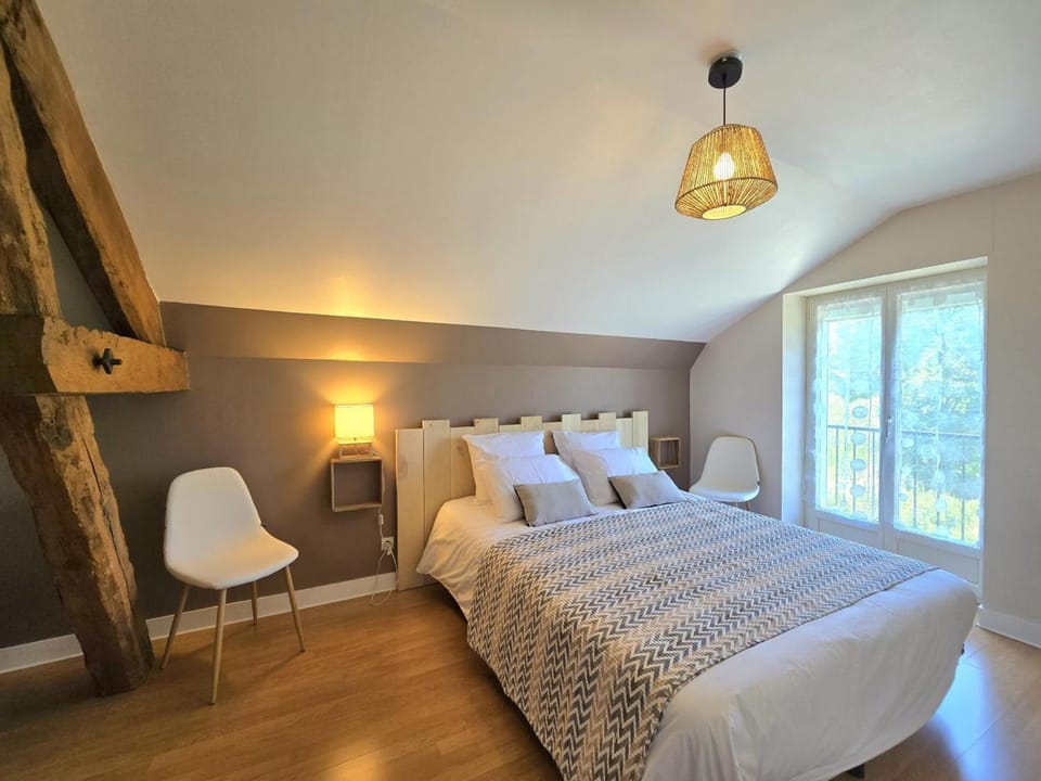 Gîte lumineux avec jardin clos et parking - FR-1-616-495 House in Nouvelle-Aquitaine