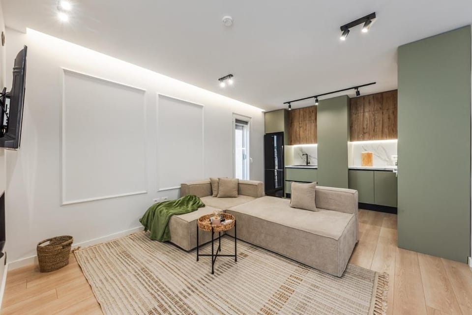 TV and multimedia, Living room, Seating area, kitchen