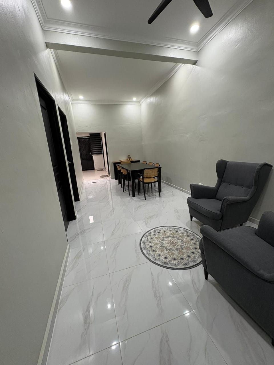 Living room, Dining area