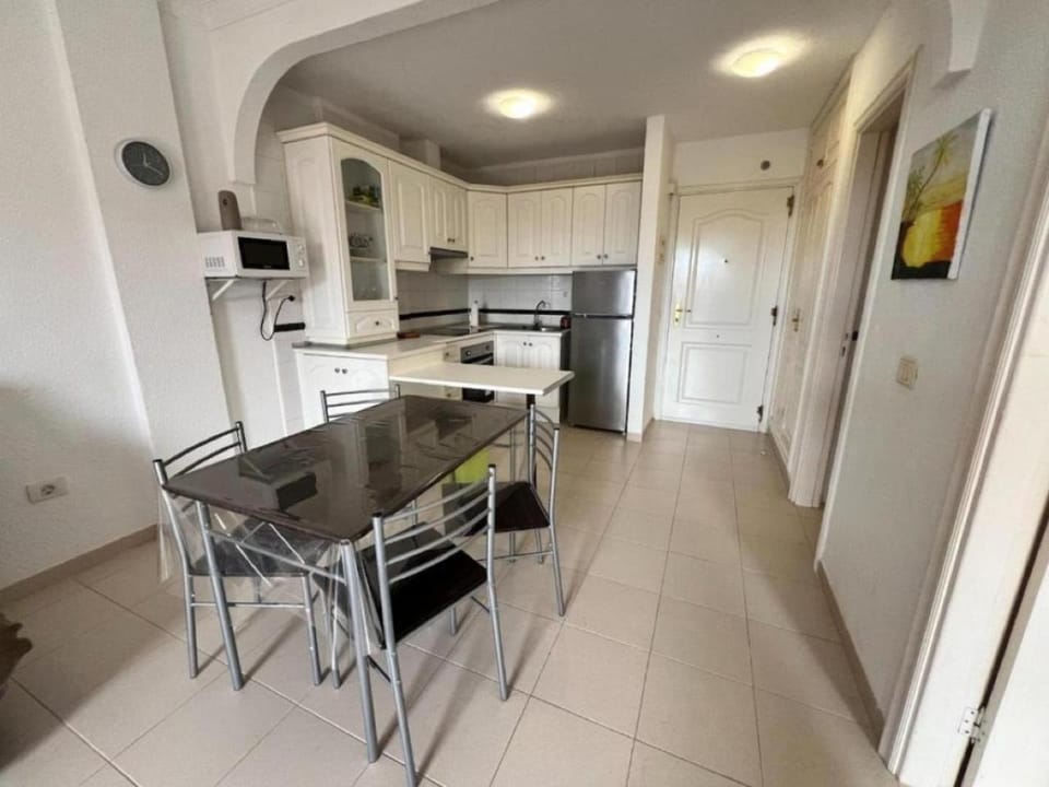 Dining area, kitchen