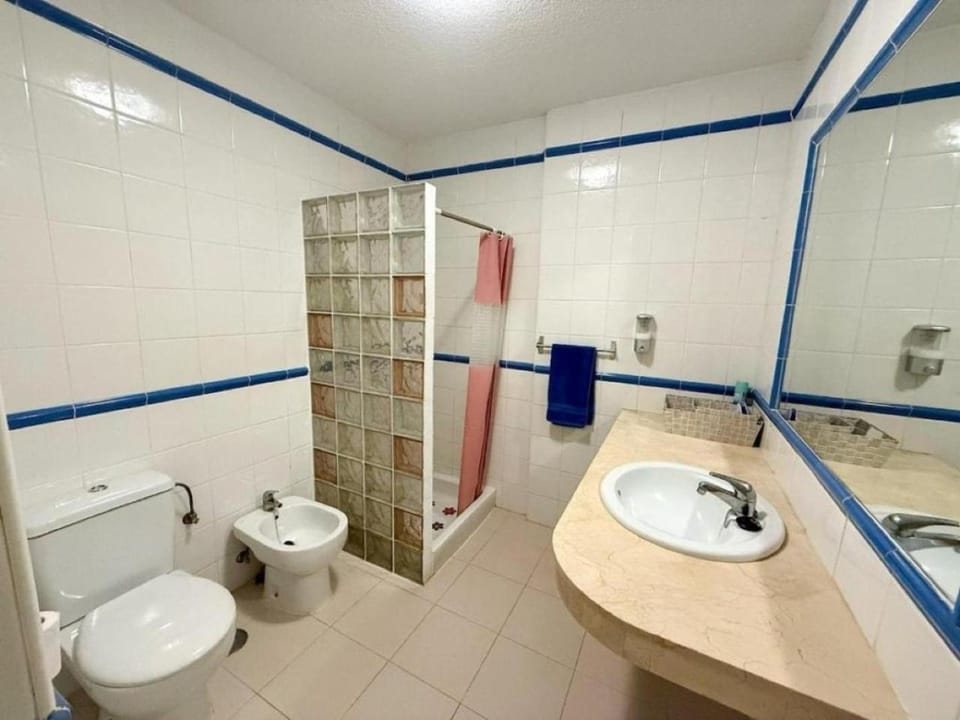 Shower, Bathroom, bidet