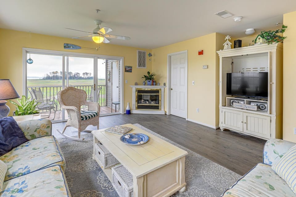 Swim, Boat & Explore: Marsh-Front Gem in Delaware! House in Sussex County