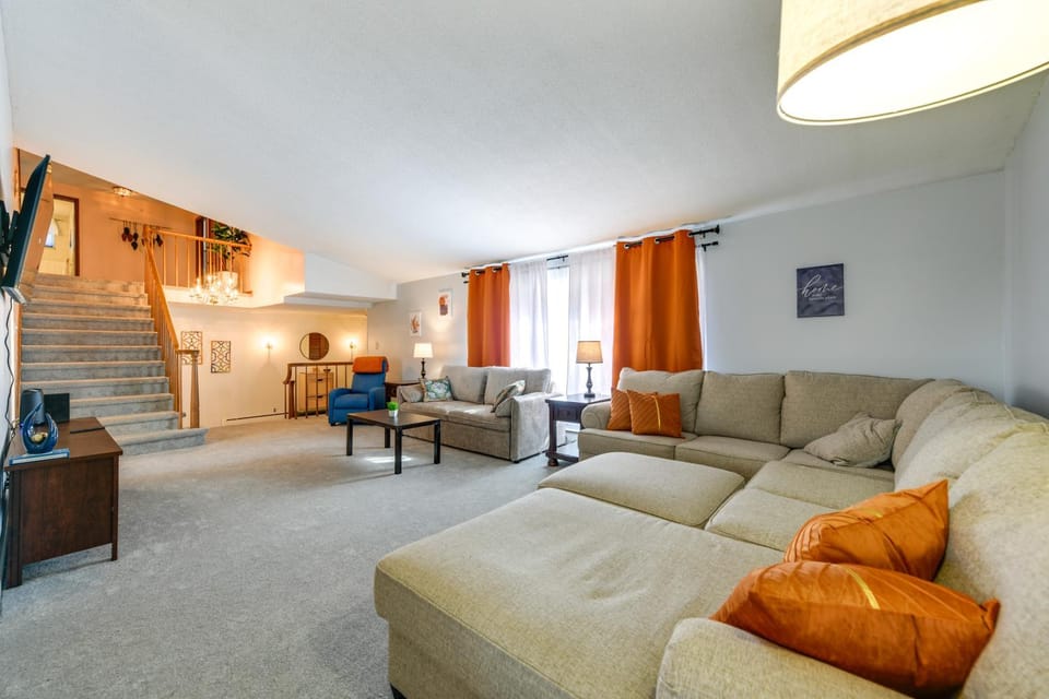 Deck & Seasonal Pool: Spacious Home Near Buffalo! House in New York