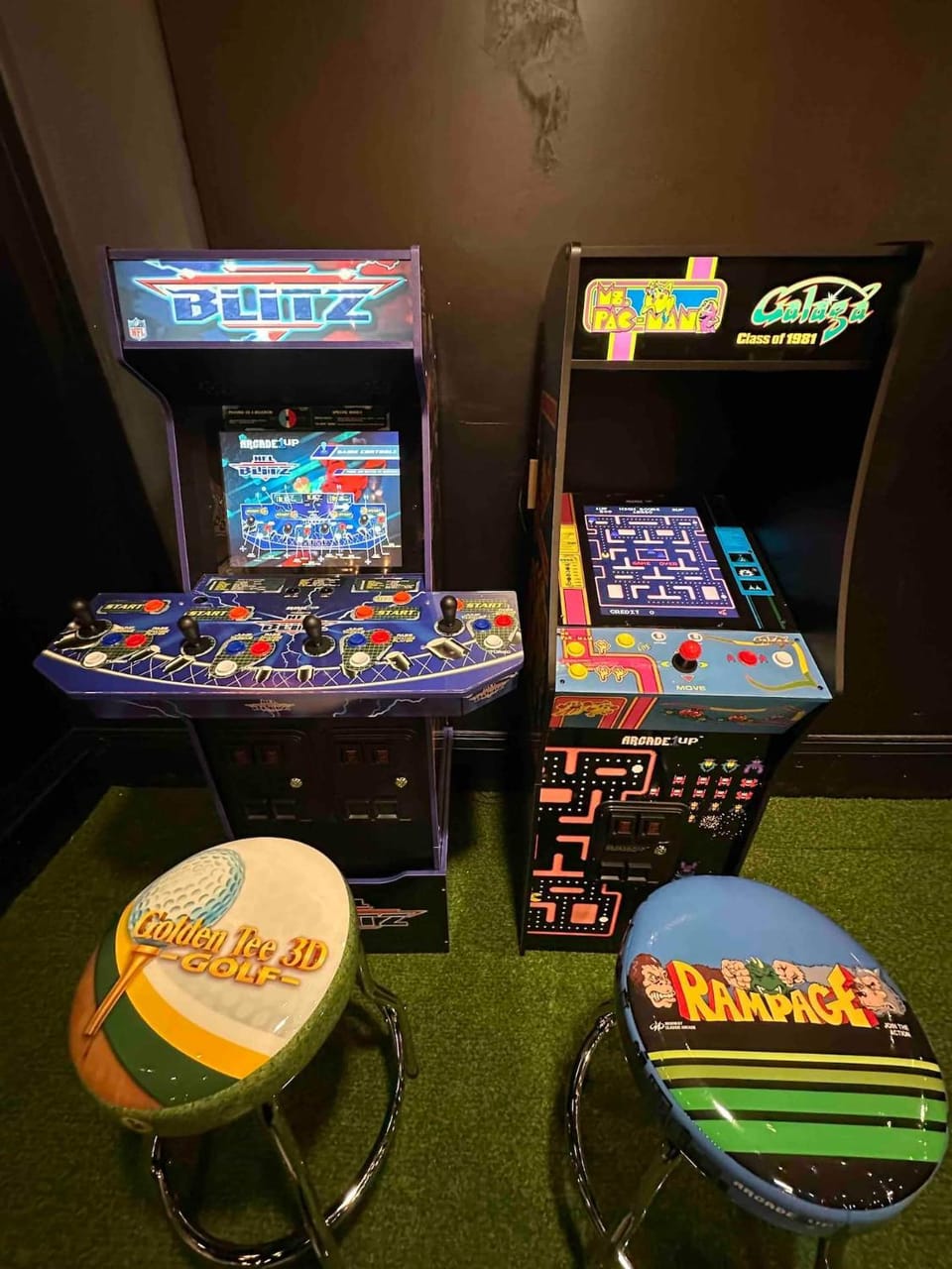 Ultimate Game Night Getaway Hot Tub, Arcade & Fun House in Oklahoma City