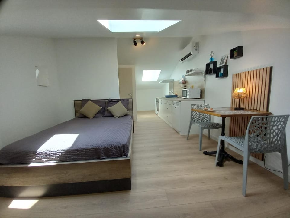 Studio Climatisé avec Tv et wifi Apartment in Provence