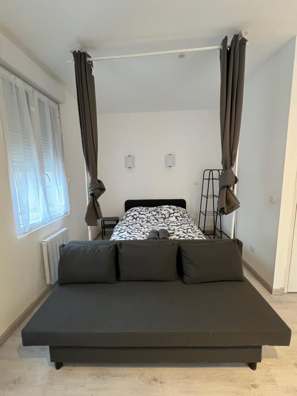 Living room, Photo of the whole room