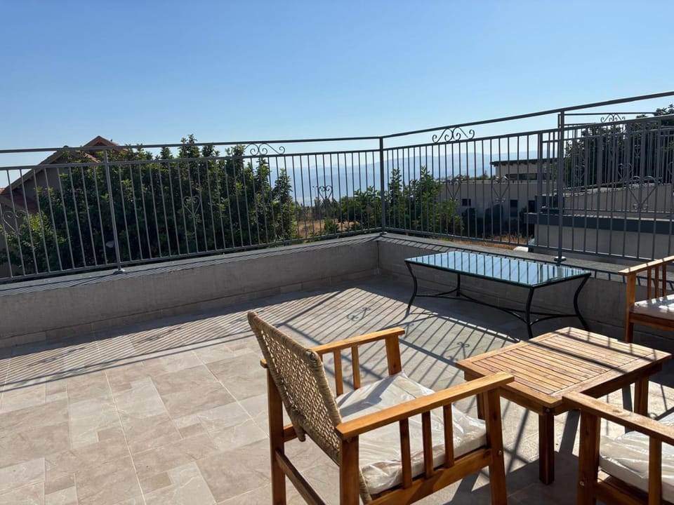 Natural landscape, View (from property/room), Balcony/Terrace