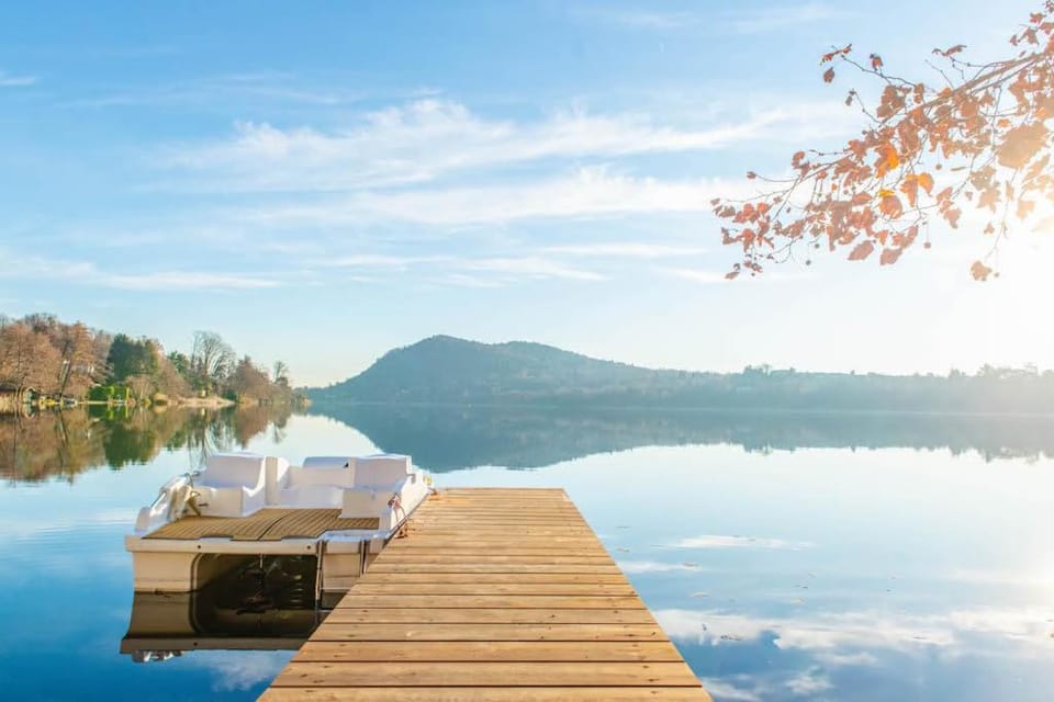 Lake Monate villa Villa in Lombardy