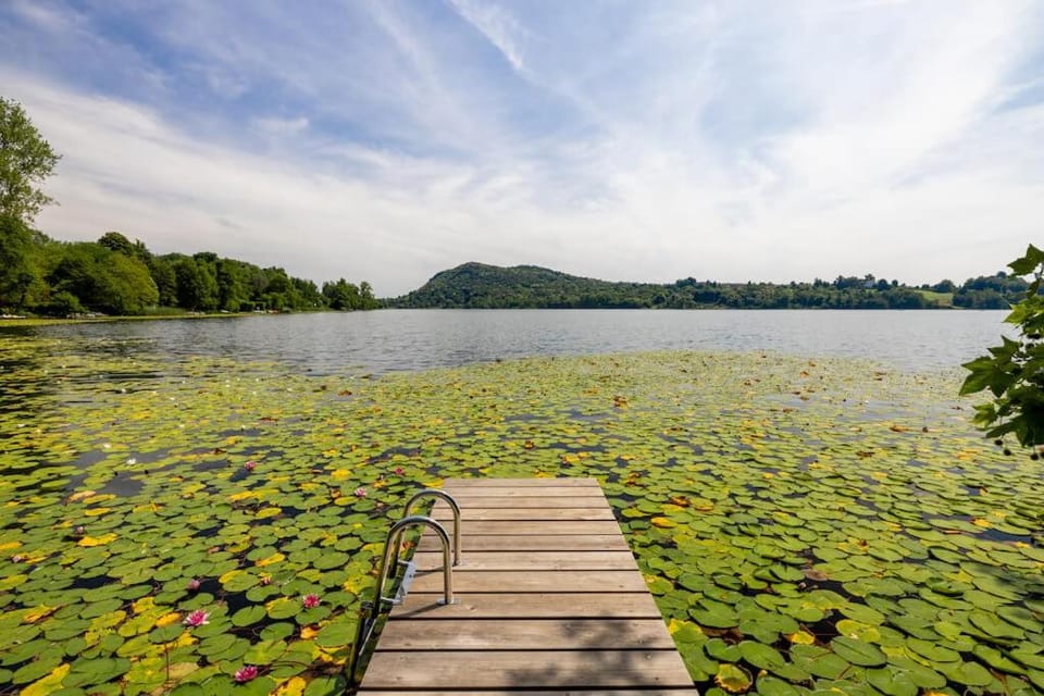 Lake Monate villa Villa in Lombardy
