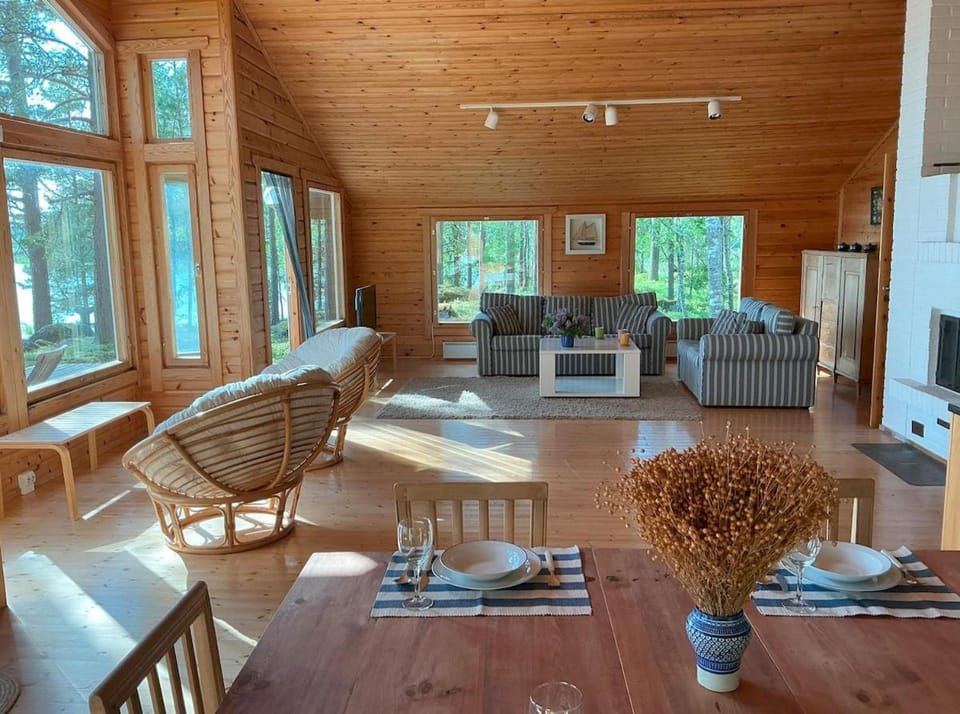 Living room, Seating area, Dining area