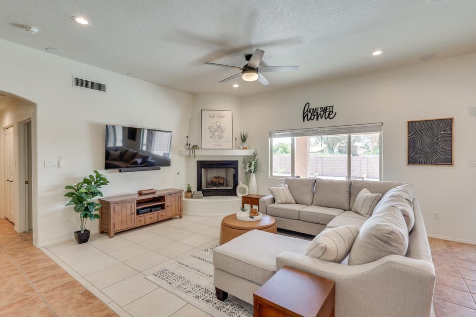 1 Mi to Golf Course: Yuma Oasis w/ Furnished Patio House in Fortuna Foothills