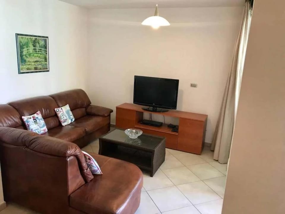 2 bedroom Golfo Gabella apartment Apartment in Canton of Ticino