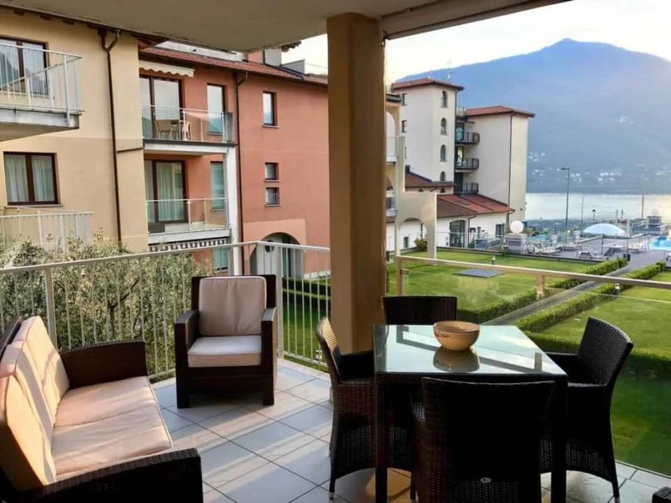 2 bedroom Golfo Gabella apartment Apartment in Canton of Ticino