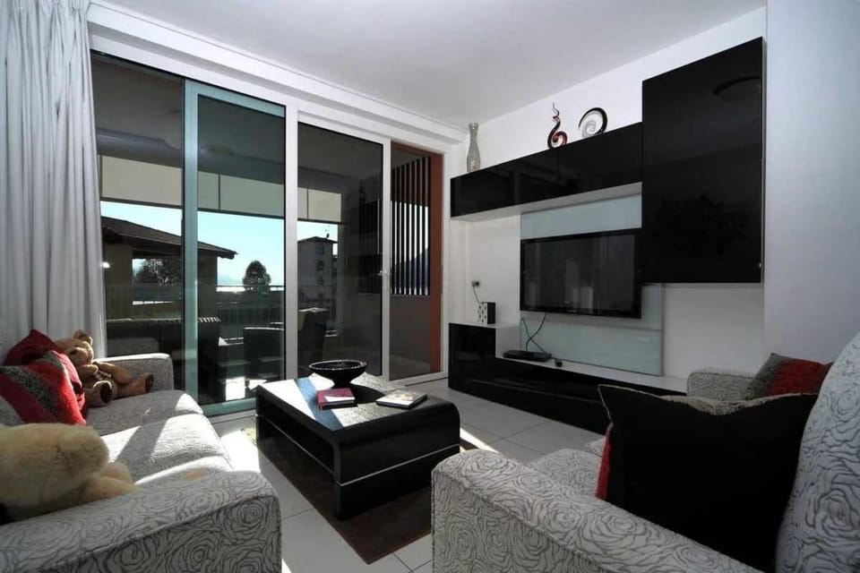 2 bedroom Lake Maggiore apartment with pool Apartment in Canton of Ticino