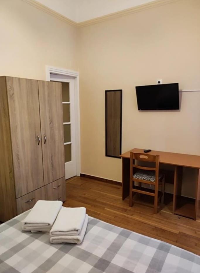 Acharnon room Bed and Breakfast in Athens