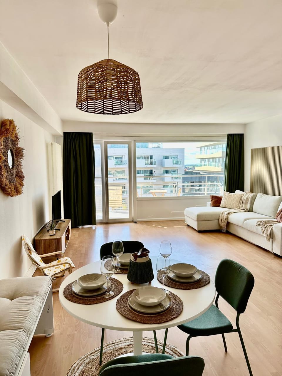 Balcony/Terrace, Living room, Seating area, Dining area
