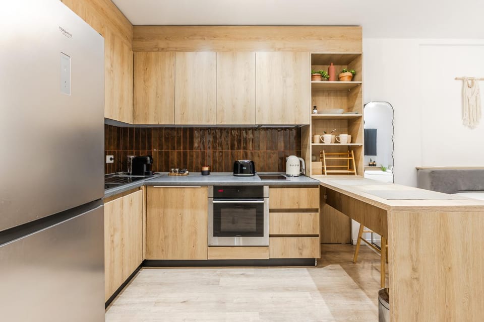 NooN Apartment | Sofo Duni by PikHost Apartment in Vlorë County, Albania