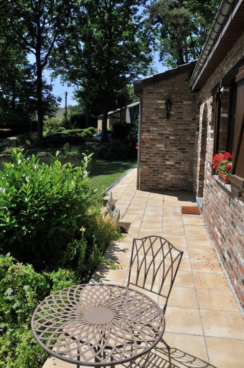 Property building, Patio, Garden, Garden view