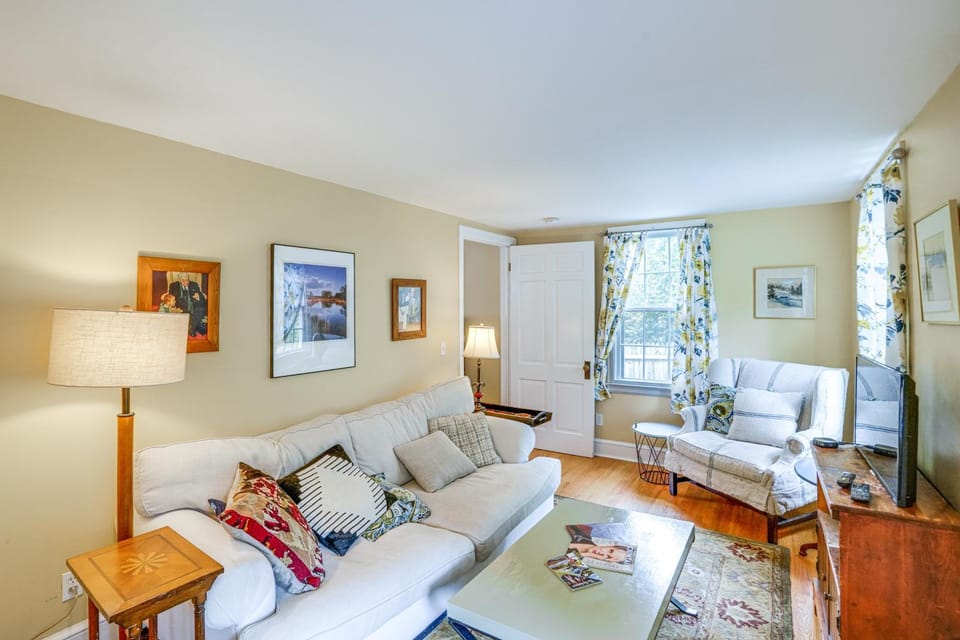 2 Mi to Norman Rockwell Museum: Stockbridge Apt! Apartment in Stockbridge