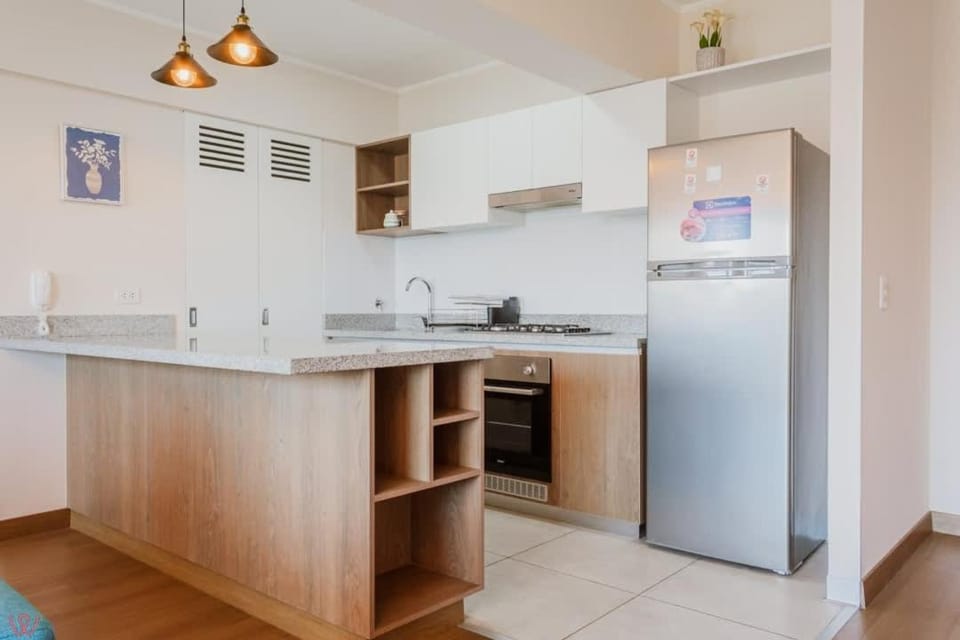 Sophisticated 2BR Pool in Surquillo Apartment in San Isidro